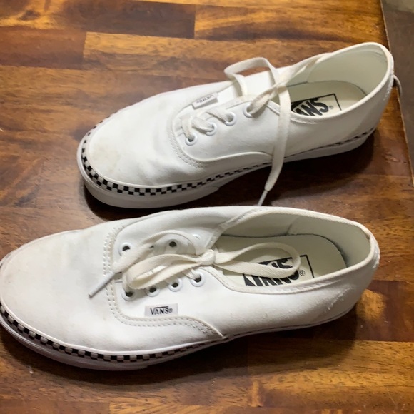 Women’s Vans 6.5 - Picture 1 of 1